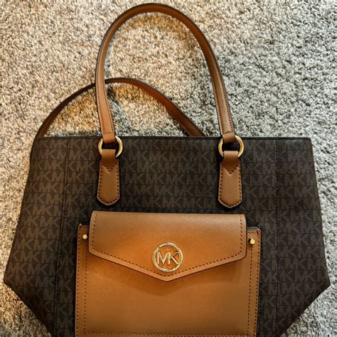 Michael Michael Kors Joey Large Signature Pocket Tote